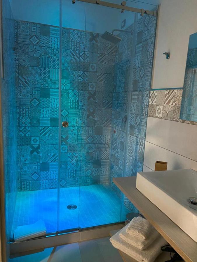 Setteabbracci Suite & Apartments Бароніссі Екстер'єр фото